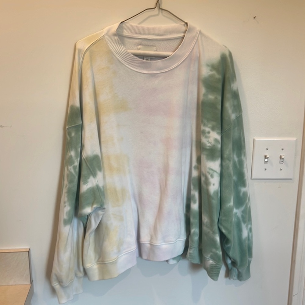 American eagle tie dyed sweater